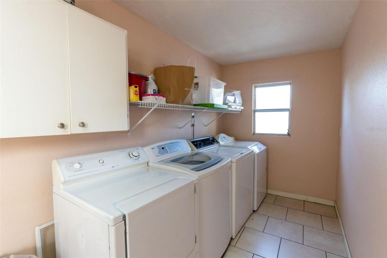 102 39th Street, Unit 2, Holmes Beach, FL 34217 Photo