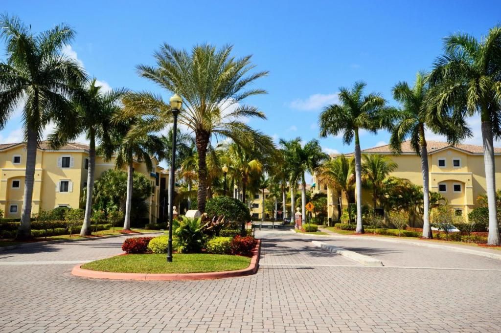 3020 Alcazar Place, Unit 207, Palm Beach Gardens, FL 33410 Photo