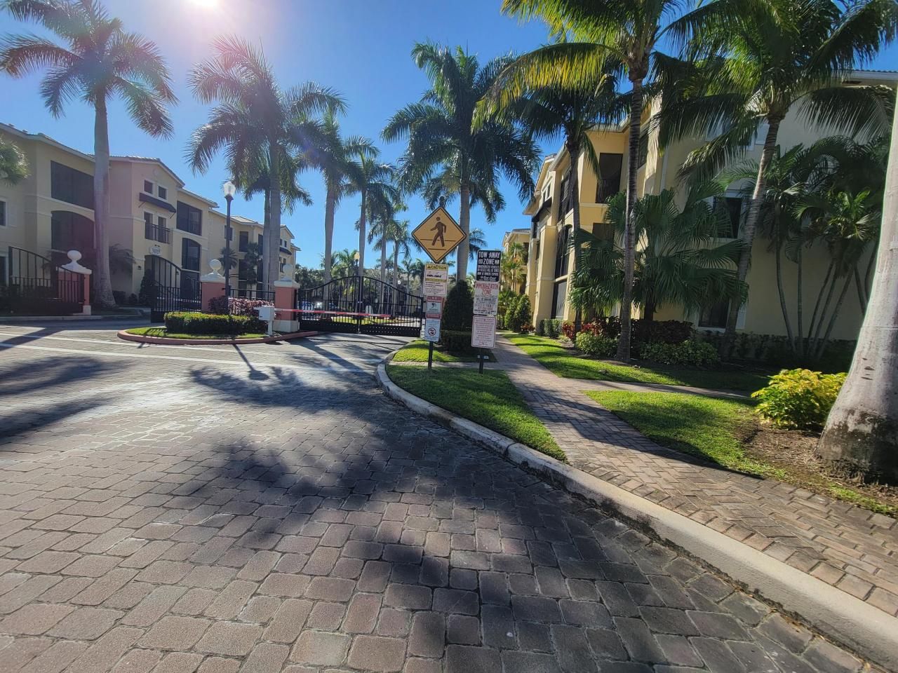 3020 Alcazar Place, Unit 207, Palm Beach Gardens, FL 33410 Photo