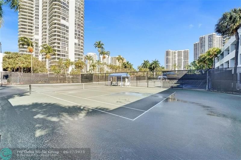3530 Mystic Pointe Drive, Unit 910, Aventura, FL 33180 Photo
