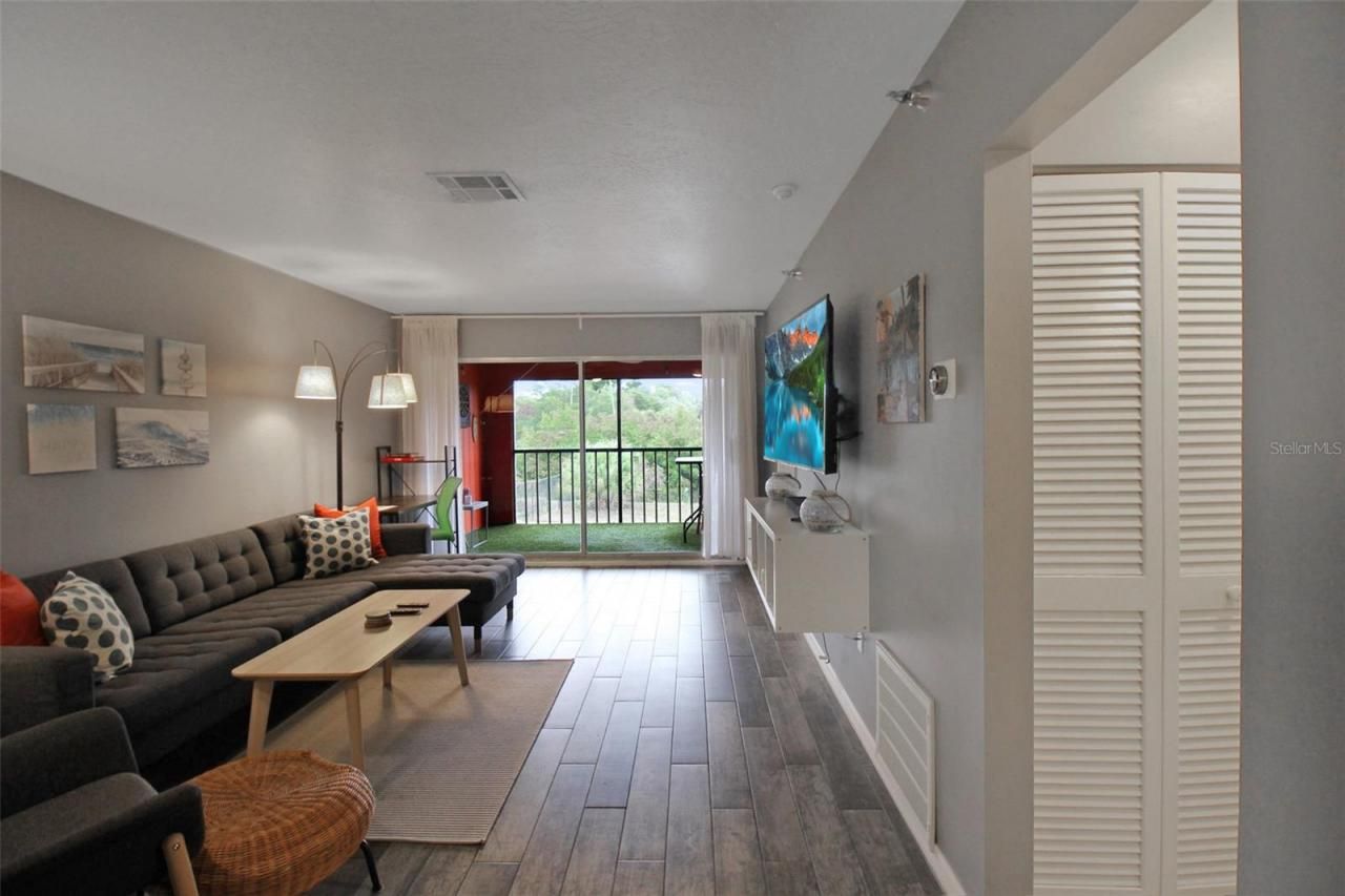 2124 N Tamiami Trail, Unit 101, Sarasota, FL 34234 Photo