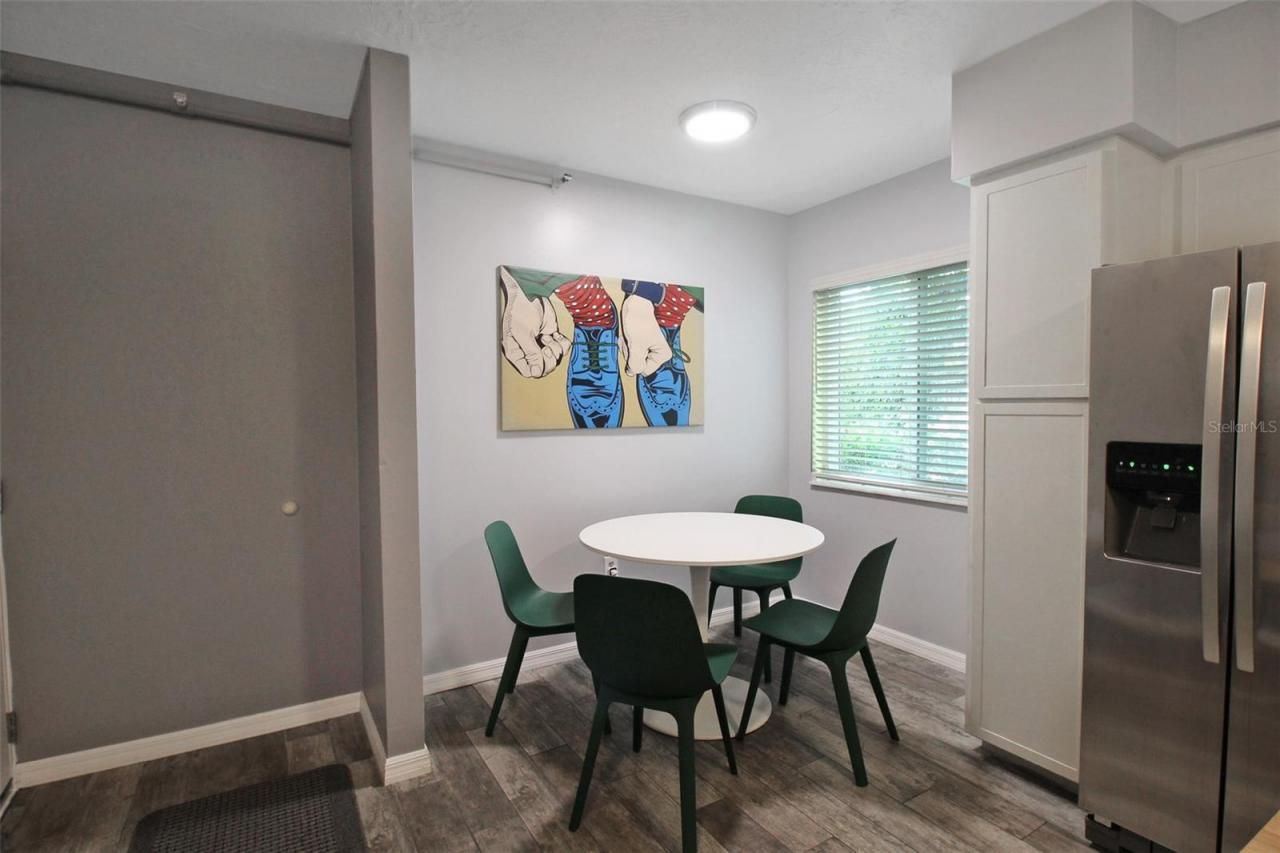 2124 N Tamiami Trail, Unit 101, Sarasota, FL 34234 Photo