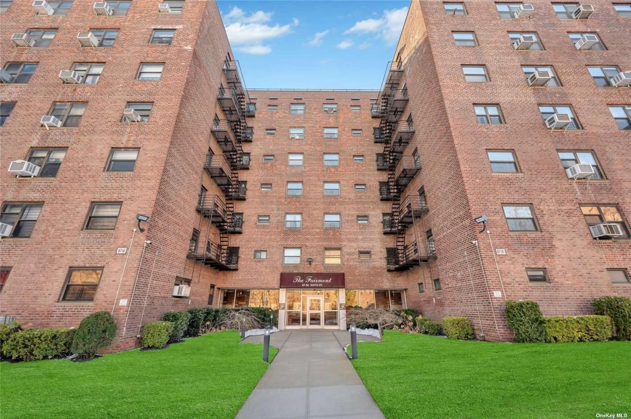 8750 204 Street, Unit A72, Hollis, NY 11423 Main Photo