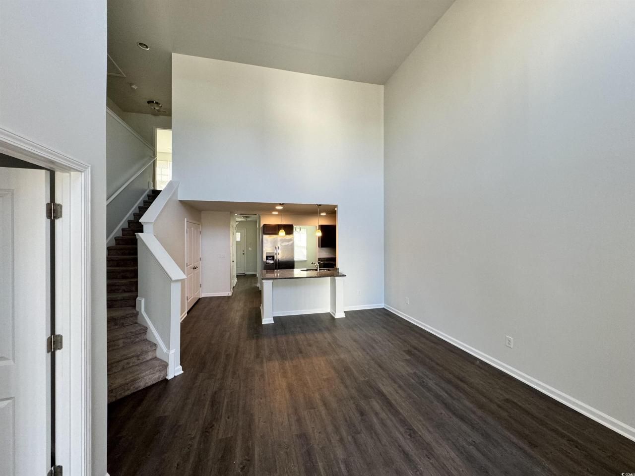 1105 Fairway Ln. Photo 6