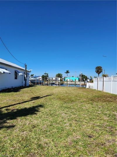 3868 Coconut Dr, Saint James City, FL 33956 Photo