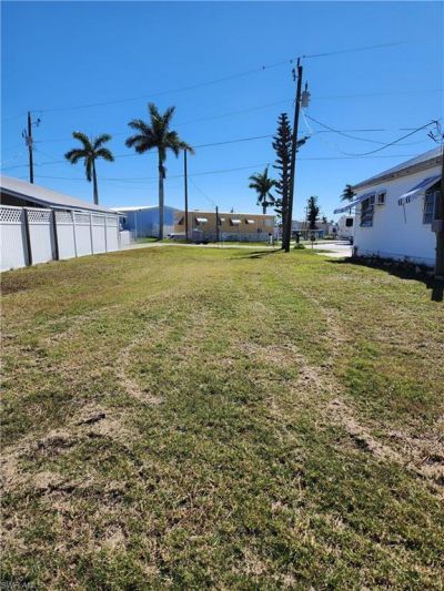 3868 Coconut Dr, Saint James City, FL 33956 Photo