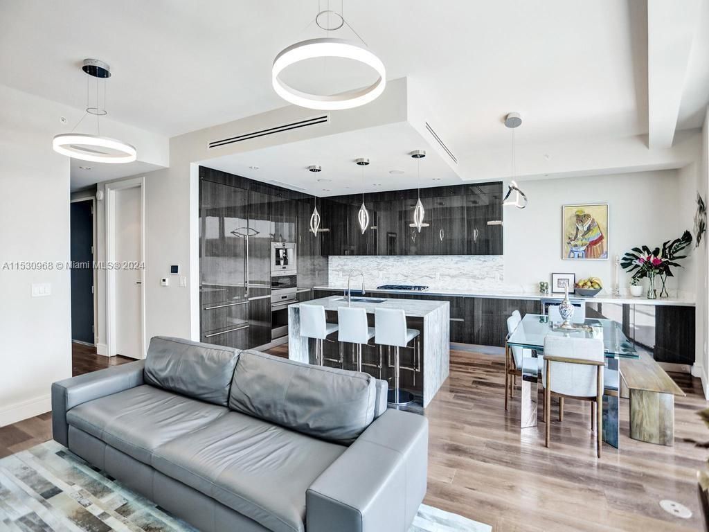 3250 NE 188th St, Unit 207, Aventura, FL 33180 Photo