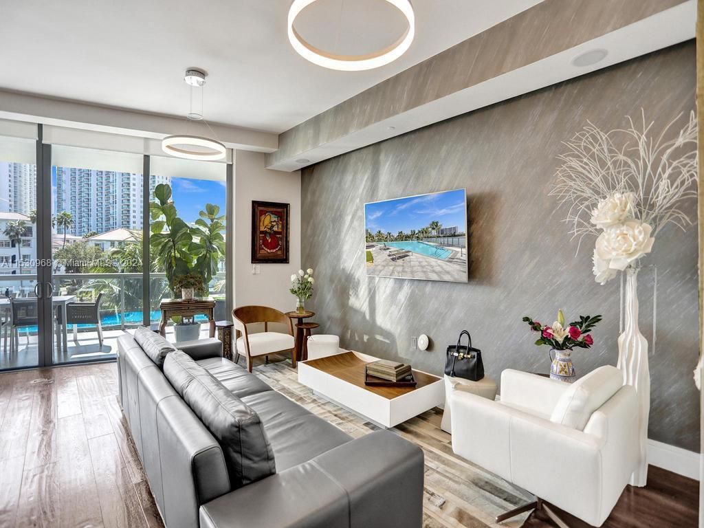 3250 NE 188th St, Unit 207, Aventura, FL 33180 Photo