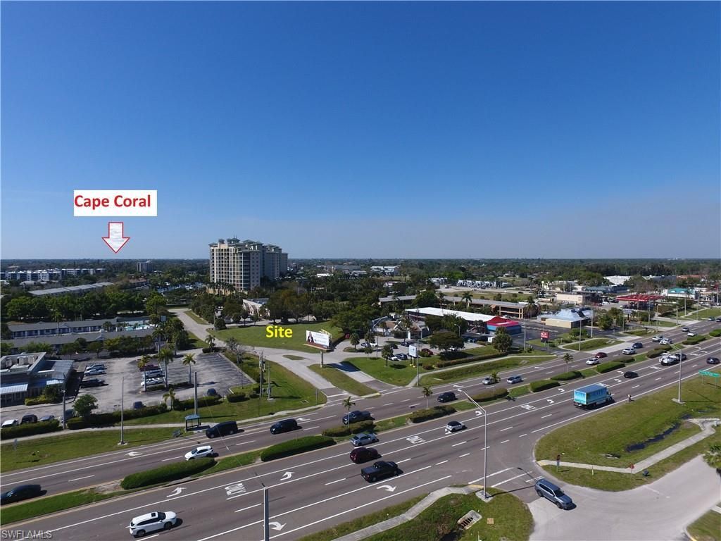 3341 Marinatown Ln, North Fort Myers, FL 33903 Photo