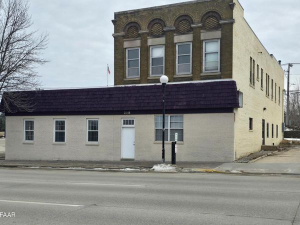218 BROADWAY Street N, Crookston, MN 56716