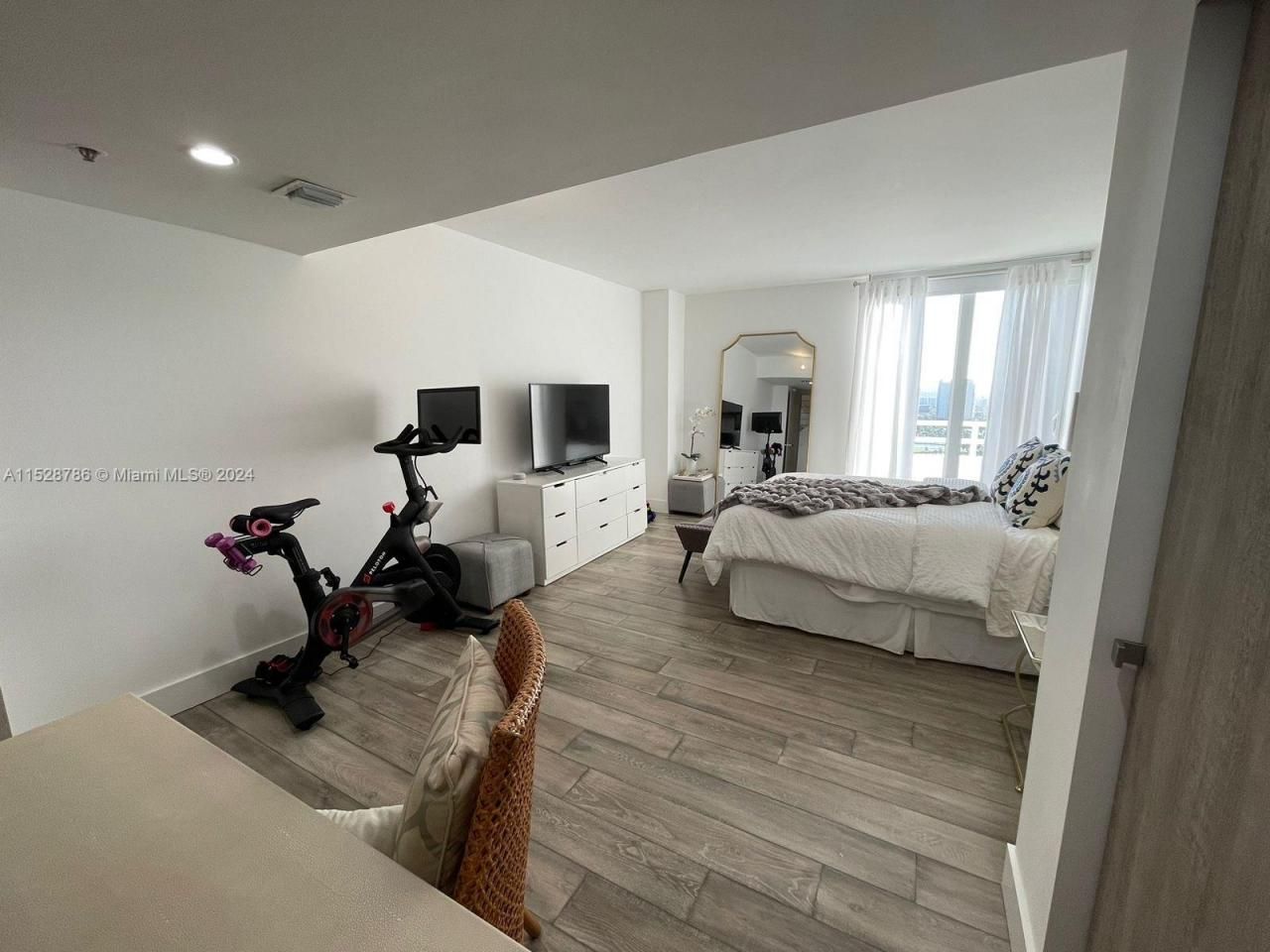 20225 NE 34th Ct, Unit 2716, Aventura, FL 33180 Photo