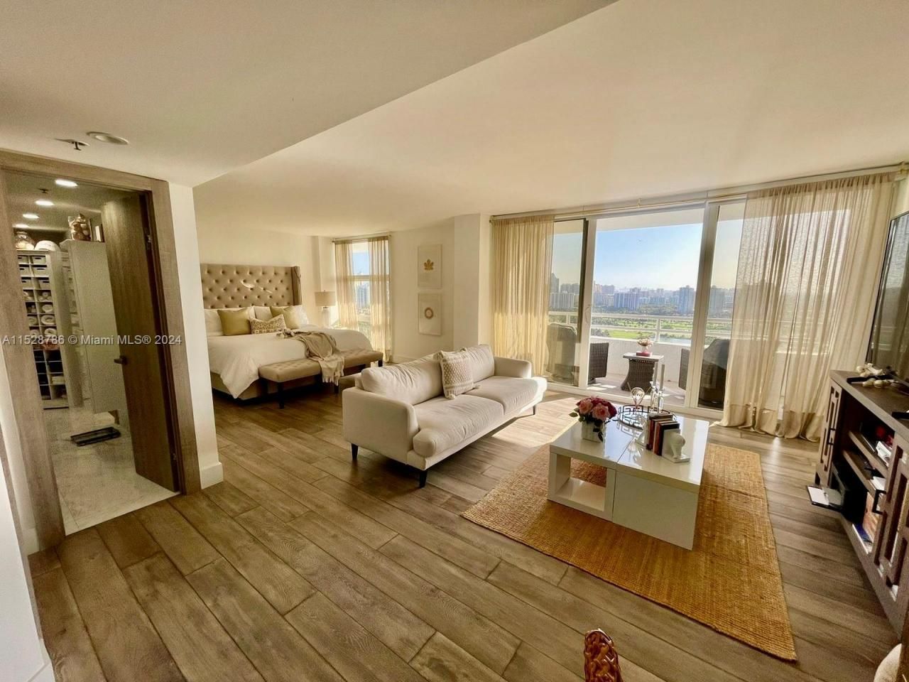 20225 NE 34th Ct, Unit 2716, Aventura, FL 33180 Photo