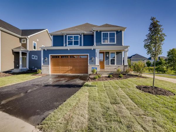 384 Woodland Chase Lane, Vernon Hills, IL 60061