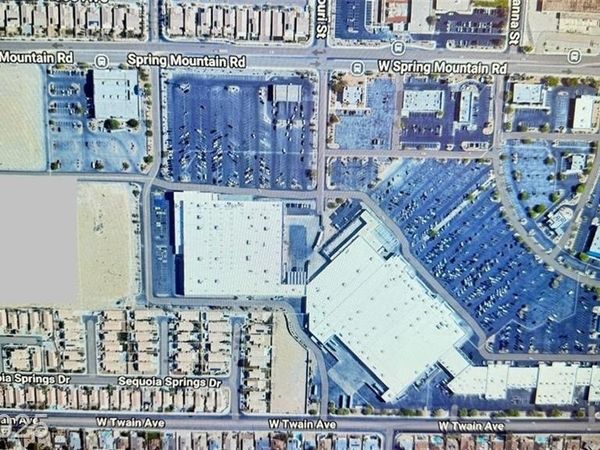 Spring Mountain Road, Las Vegas, NV 89117
