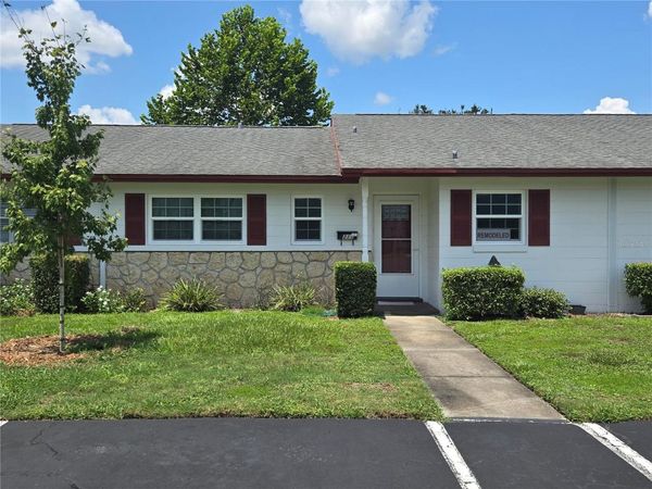 217 N HILL AVENUE, Unit 20, DELAND, FL 32724