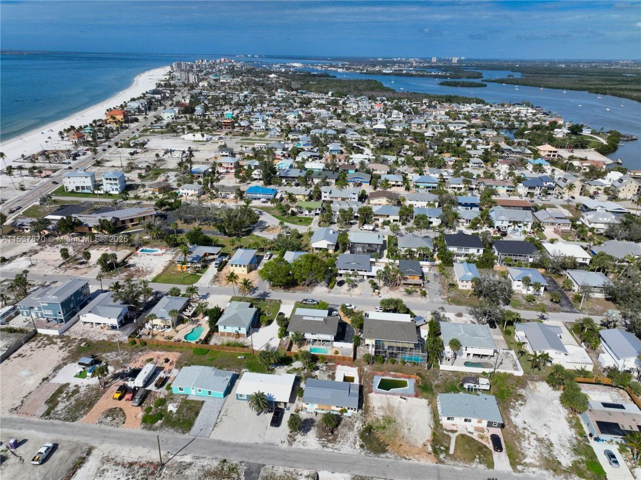 161 Hibiscus Dr, Fort Myers, FL 33931 Photo
