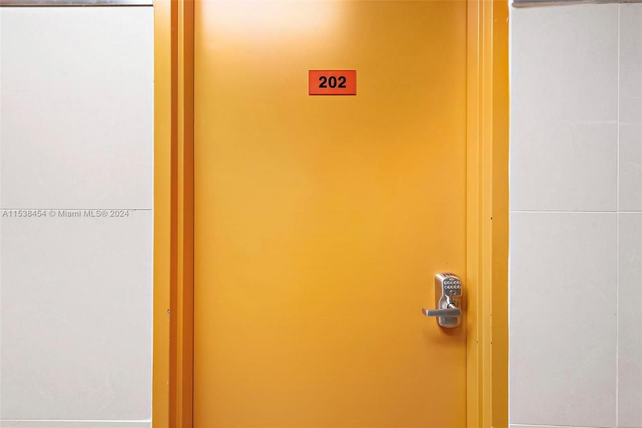 2227 N Federal Hwy, Hollywood, FL 33020 Photo