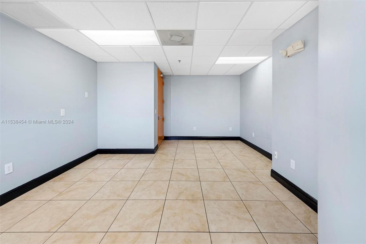 2227 N Federal Hwy, Hollywood, FL 33020 Photo