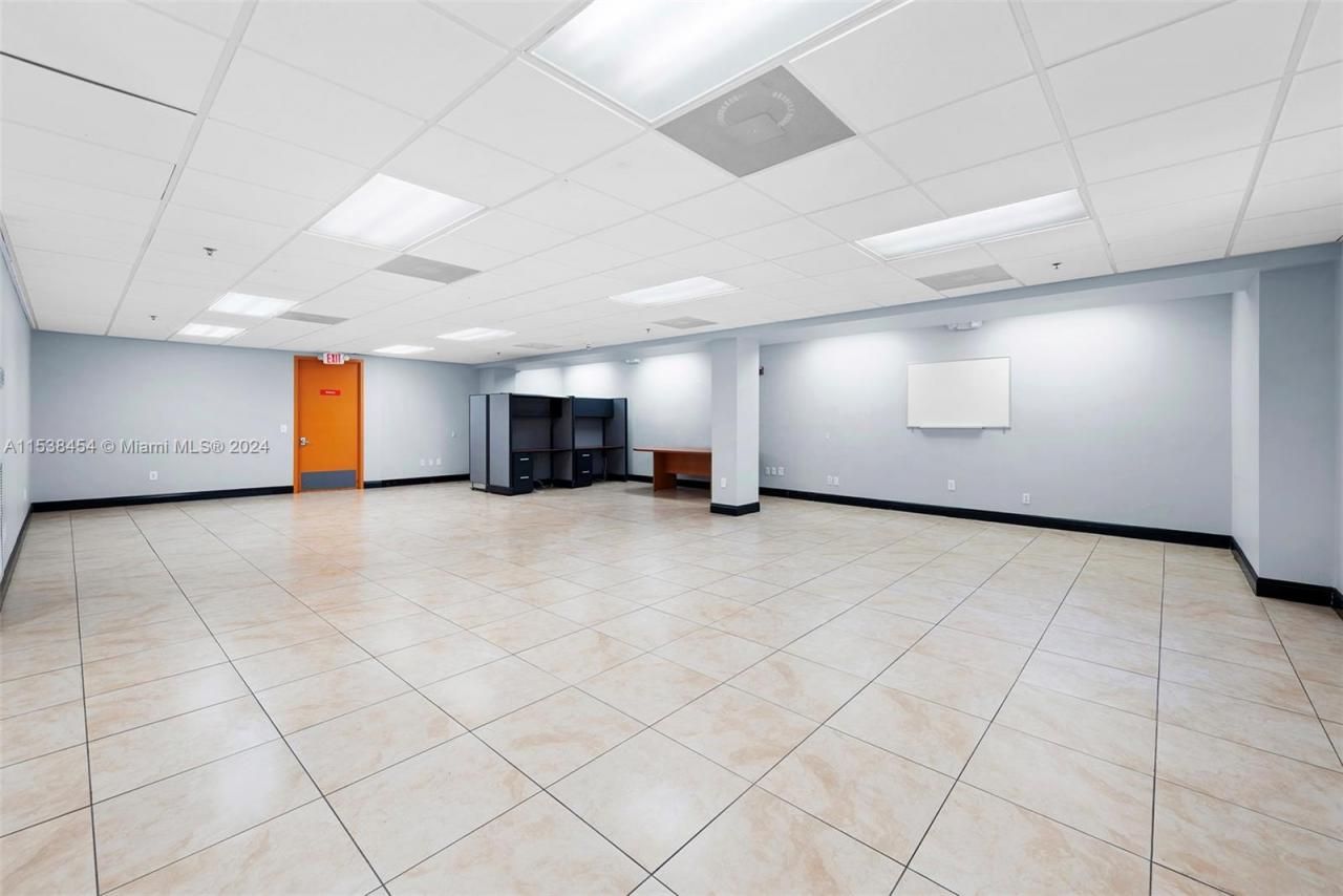 2227 N Federal Hwy, Hollywood, FL 33020 Photo