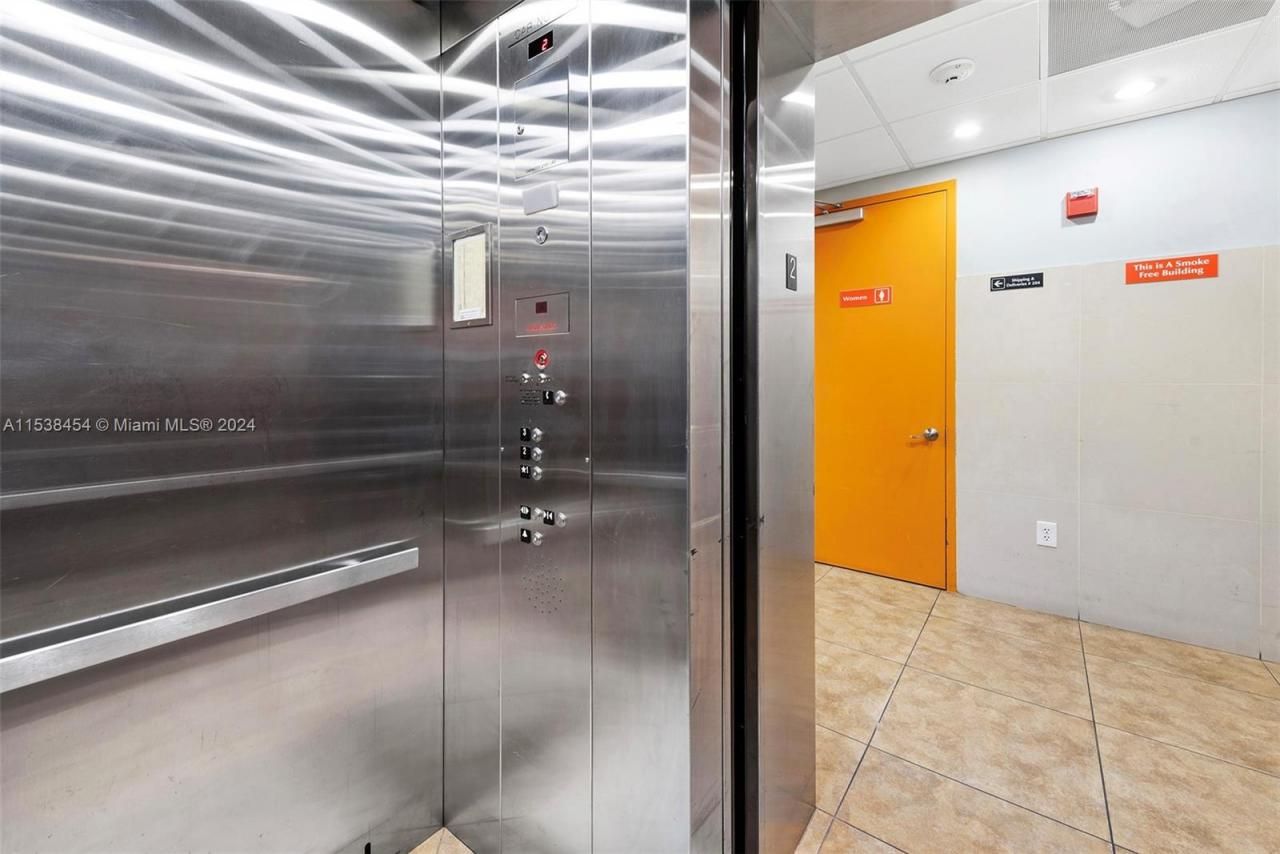 2227 N Federal Hwy, Hollywood, FL 33020 Photo