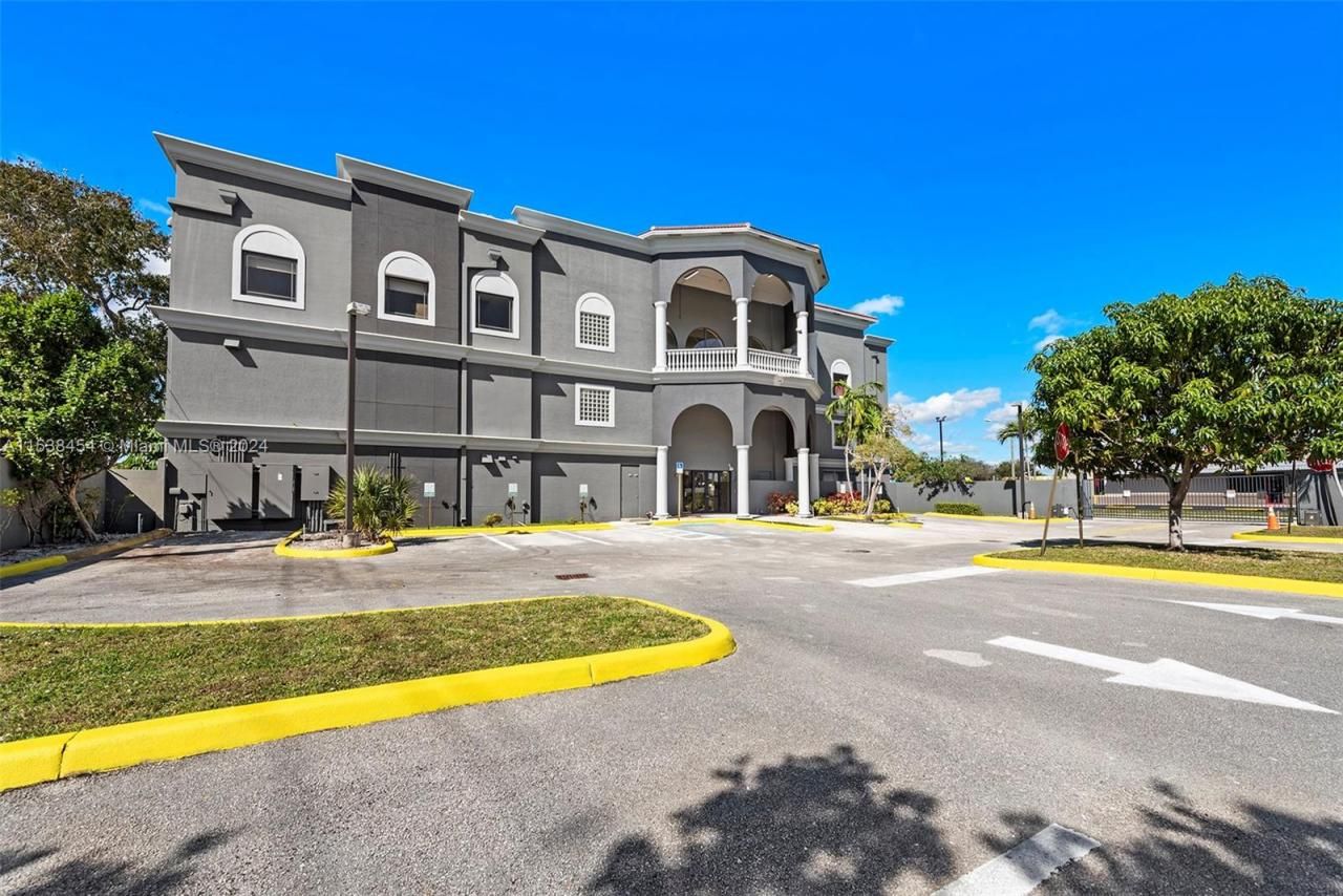 2227 N Federal Hwy, Hollywood, FL 33020 Photo