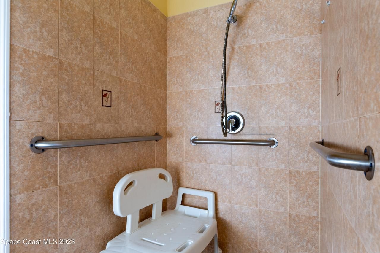 422 Martin Road Se, Palm Bay, FL 32909 Photo