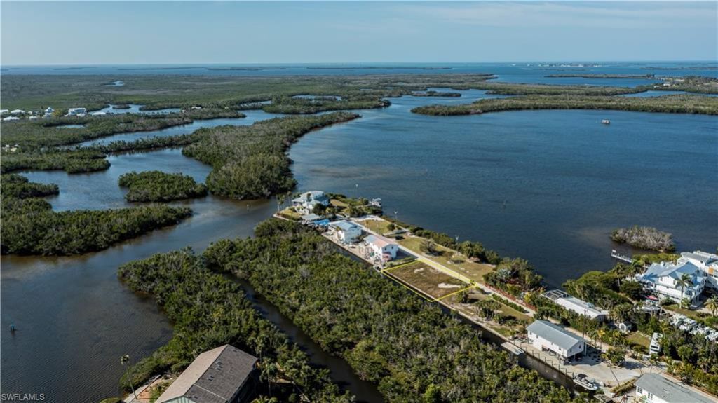 8153 Moyer Ln, Bokeelia, FL 33922 Photo