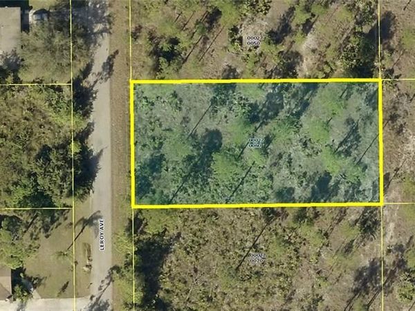 212 Leroy AVE, LEHIGH ACRES, FL 33936
