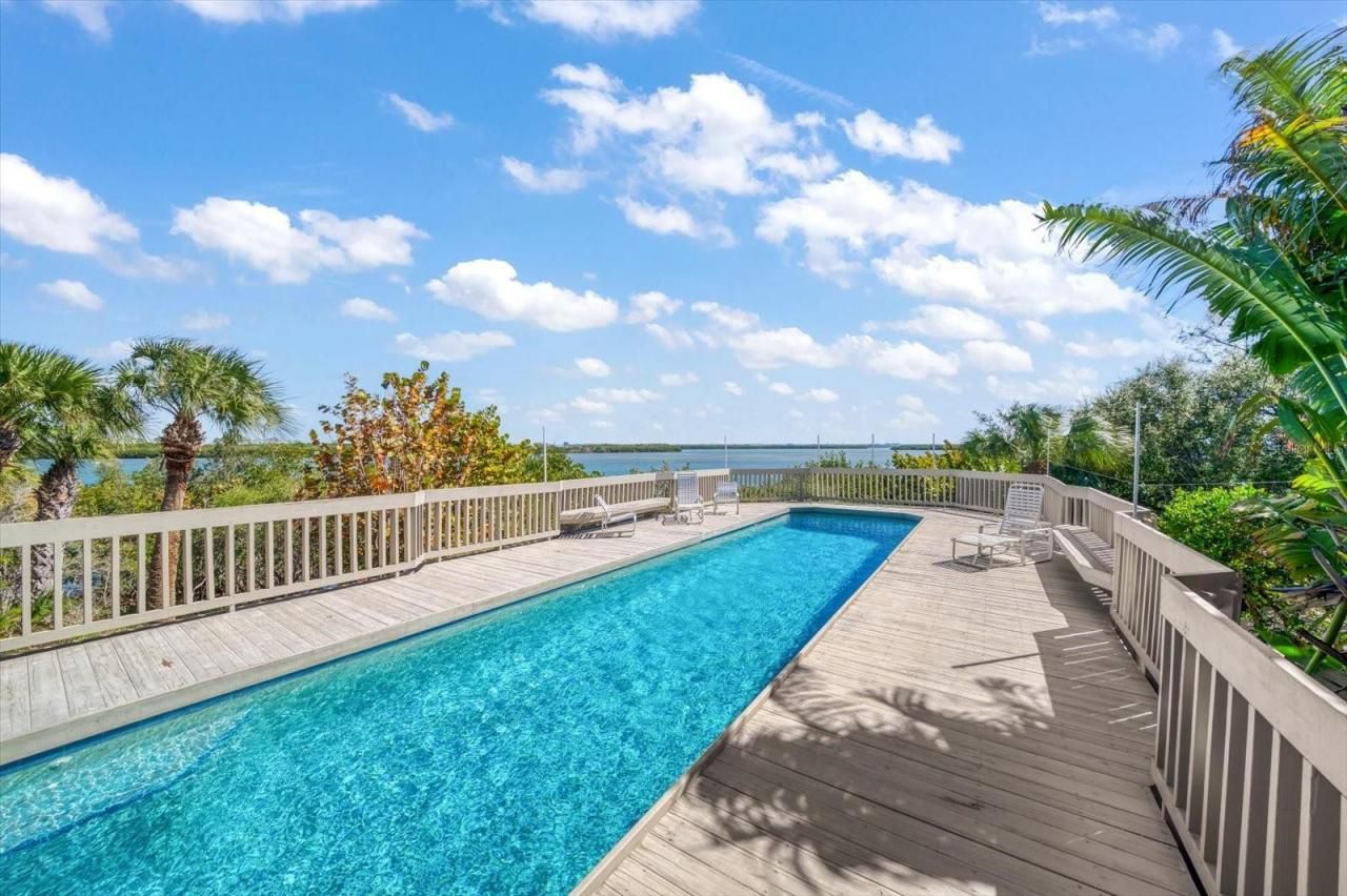 1198 Mandalay Point, Clearwater, FL 33767 Photo