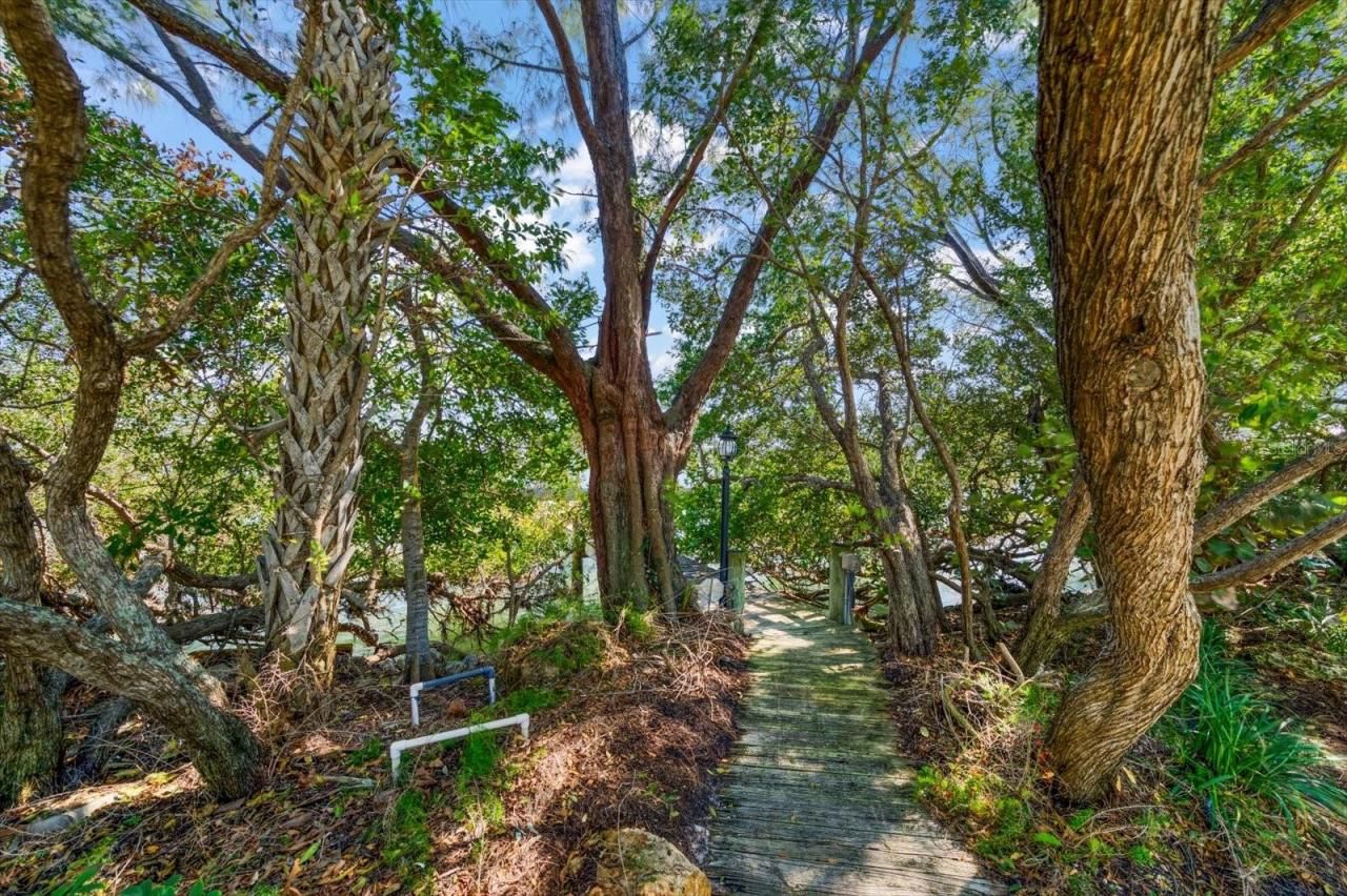 1198 Mandalay Point, Clearwater, FL 33767 Photo