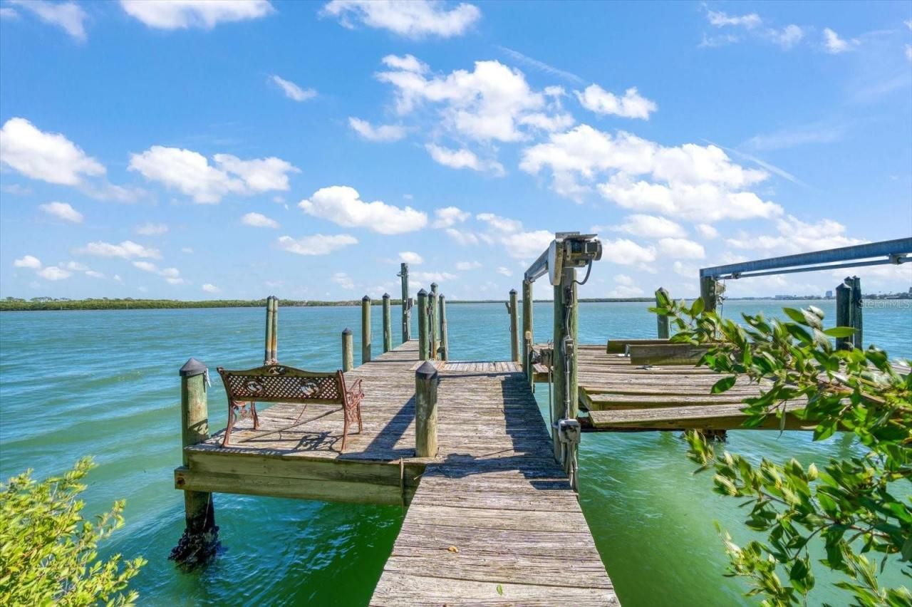 1198 Mandalay Point, Clearwater, FL 33767 Photo