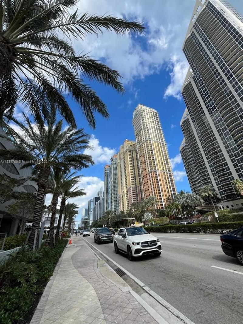 17550 Collins Avenue, Unit 701, Sunny Isles Beach, FL 33160 Photo