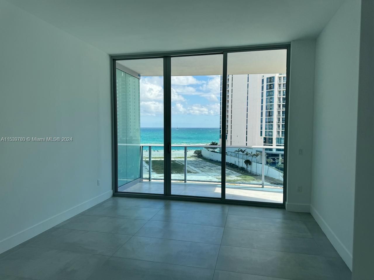 17550 Collins Avenue, Unit 701, Sunny Isles Beach, FL 33160 Photo