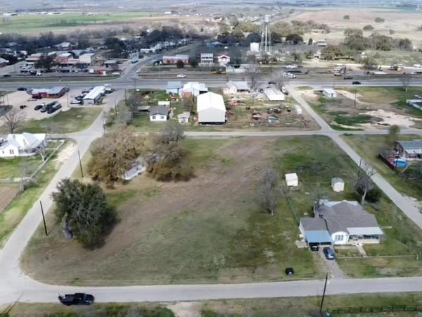 7224 County Road 5220, Dhanis, TX 78850