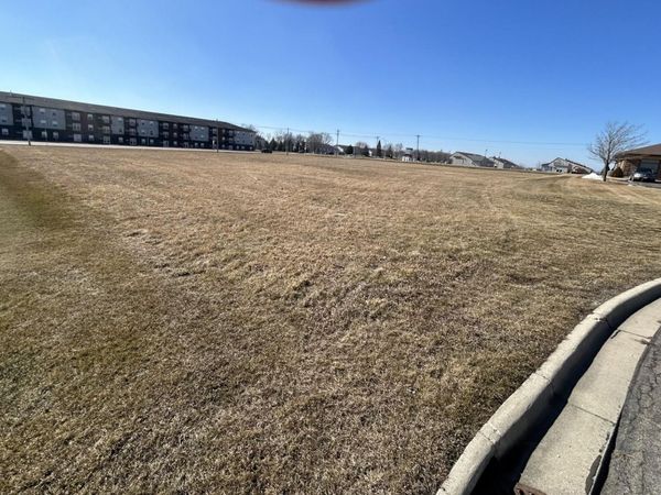 xxx LandMark Drive NE, Owatonna, MN 55060