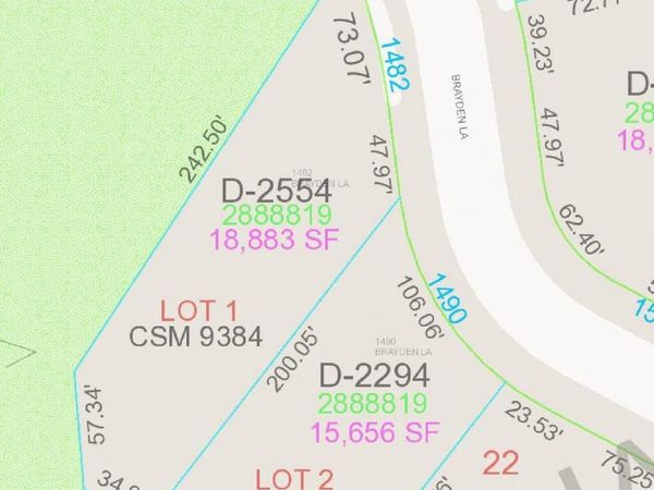 1482 BRAYDEN LANE, De Pere, WI 54115