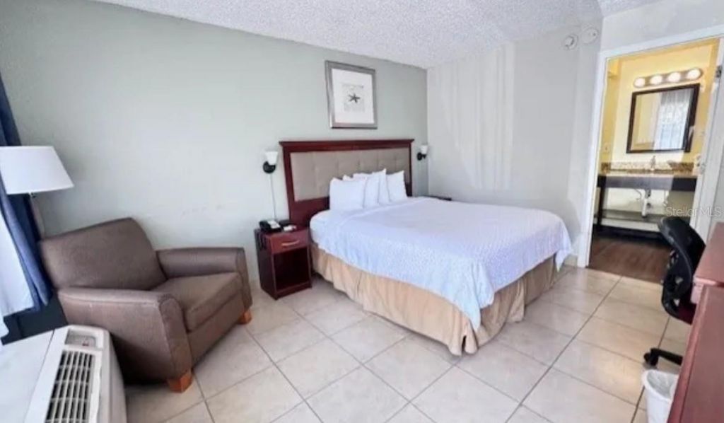 504 S Gulfview Boulevard, Clearwater, FL 33767 Photo