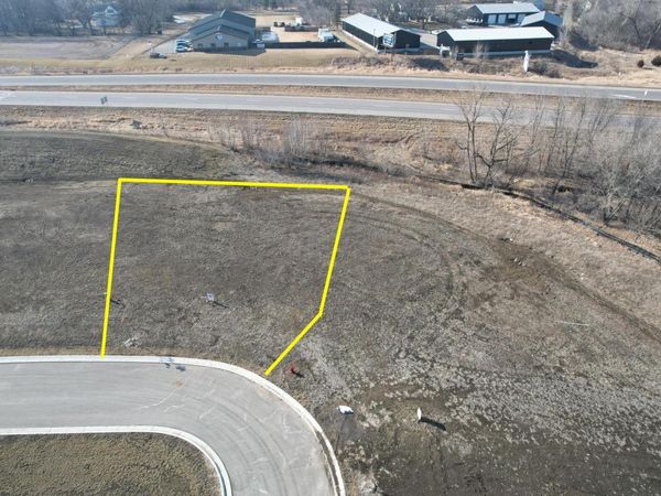 1022 Bitterend Circle, Mankato, MN 56001