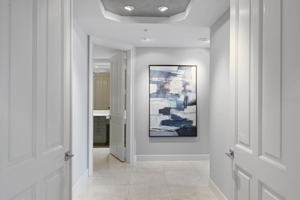 35 Watergate Drive, Unit 503, Sarasota, FL 34236 Photo