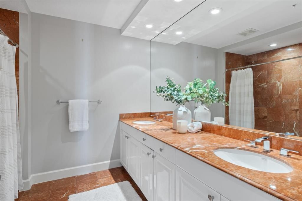 35 Watergate Drive, Unit 503, Sarasota, FL 34236 Photo