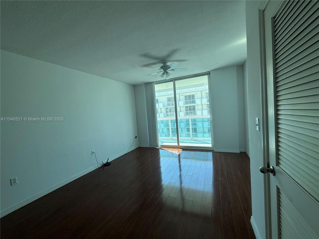 9201 Collins Ave, Unit 1023, Surfside, FL 33154 Photo