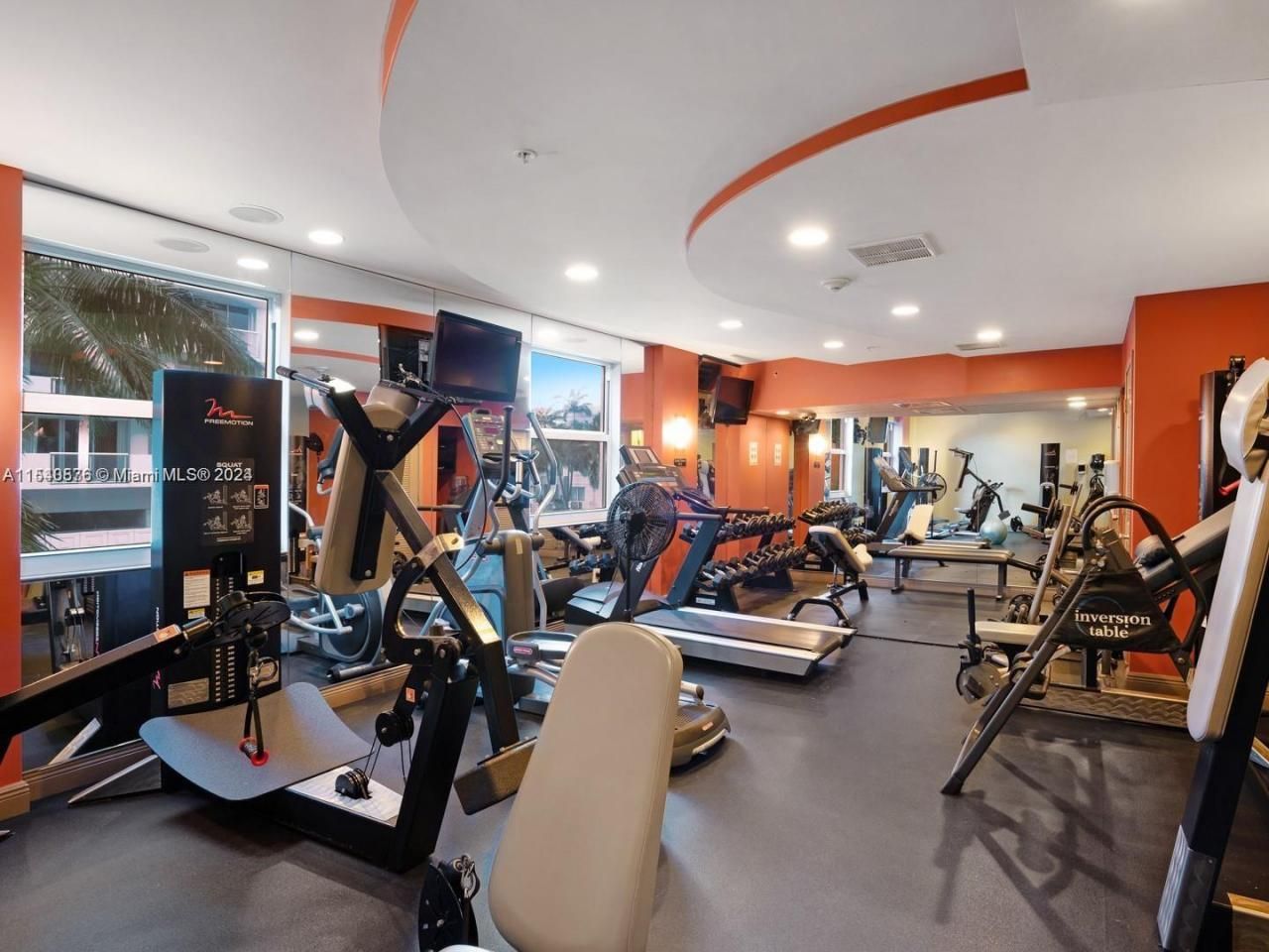 9201 Collins Ave, Unit 724, Surfside, FL 33154 Photo