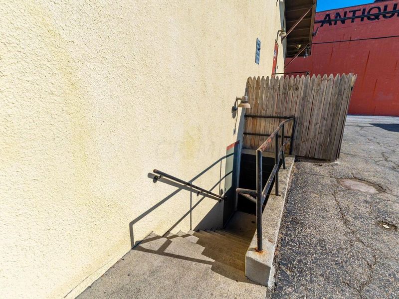 1036 S Front Street, Columbus, OH 43206 Photo 16