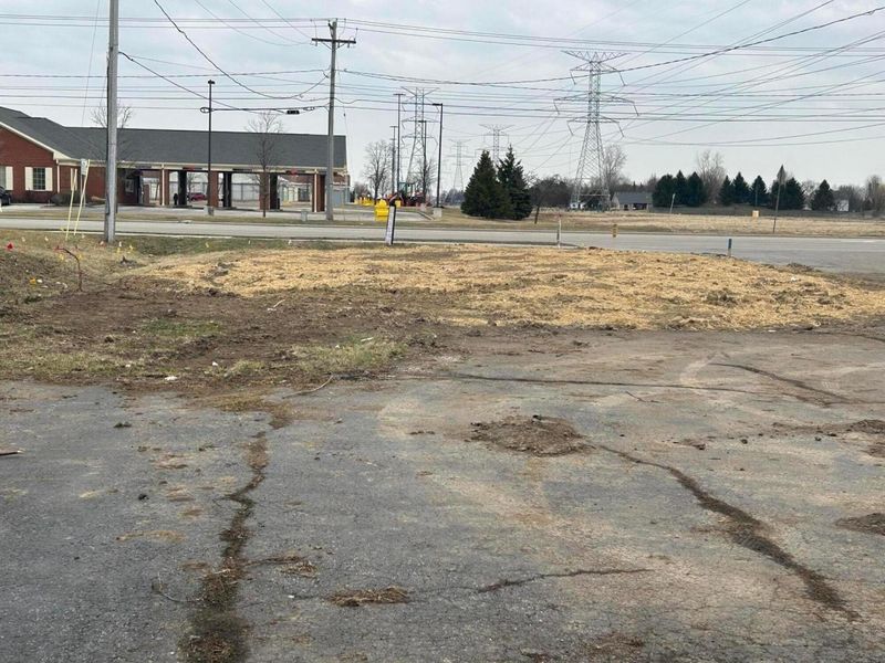 3736 Navarre Avenue, Oregon, OH 43616 Photo 5