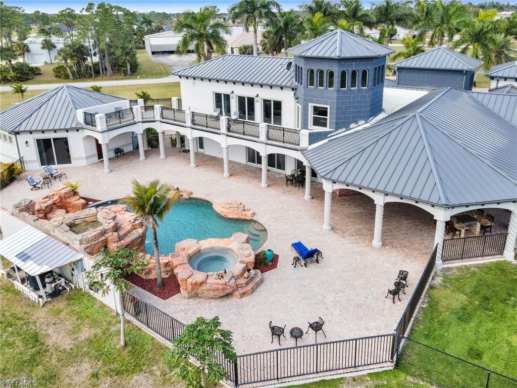 18528 Baseleg Ave, North Fort Myers, FL 33917 Photo