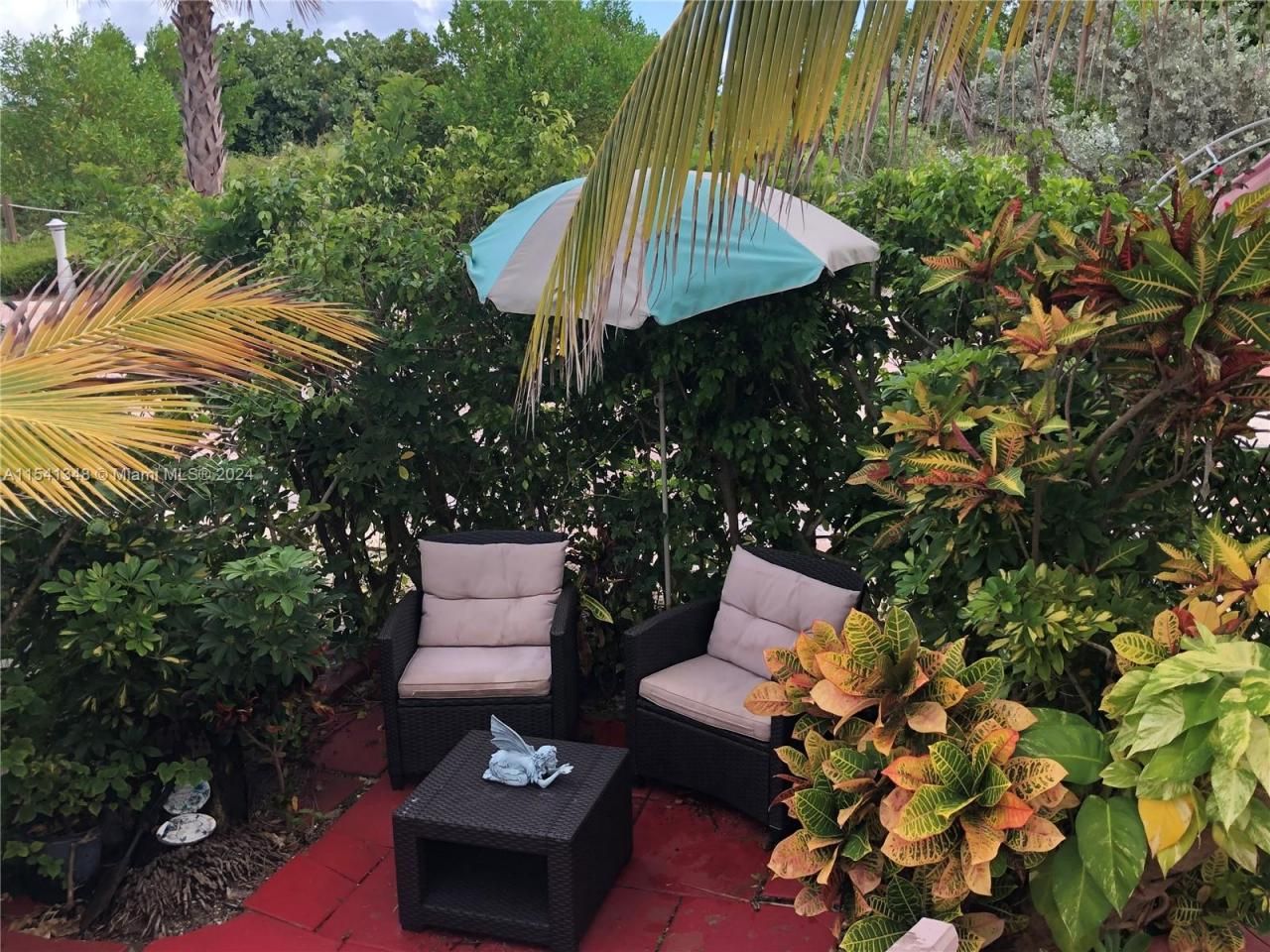 5445 Collins Ave, Unit TH2, Miami Beach, FL 33140 Photo