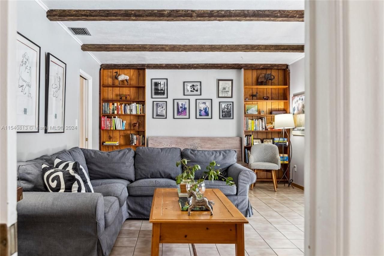 10130 SW 70th Ave, Pinecrest, FL 33156 Photo