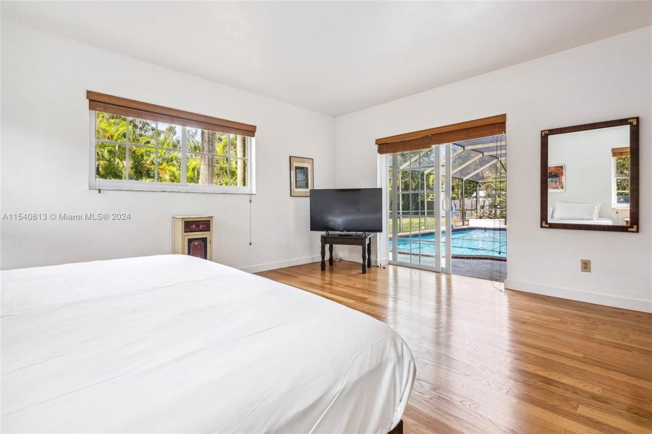 10130 SW 70th Ave, Pinecrest, FL 33156 Photo