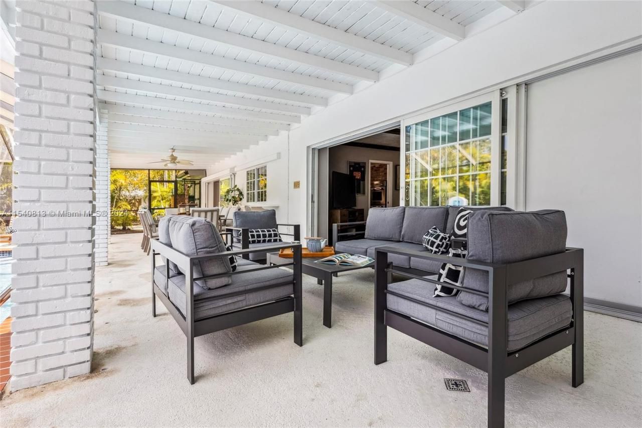 10130 SW 70th Ave, Pinecrest, FL 33156 Photo