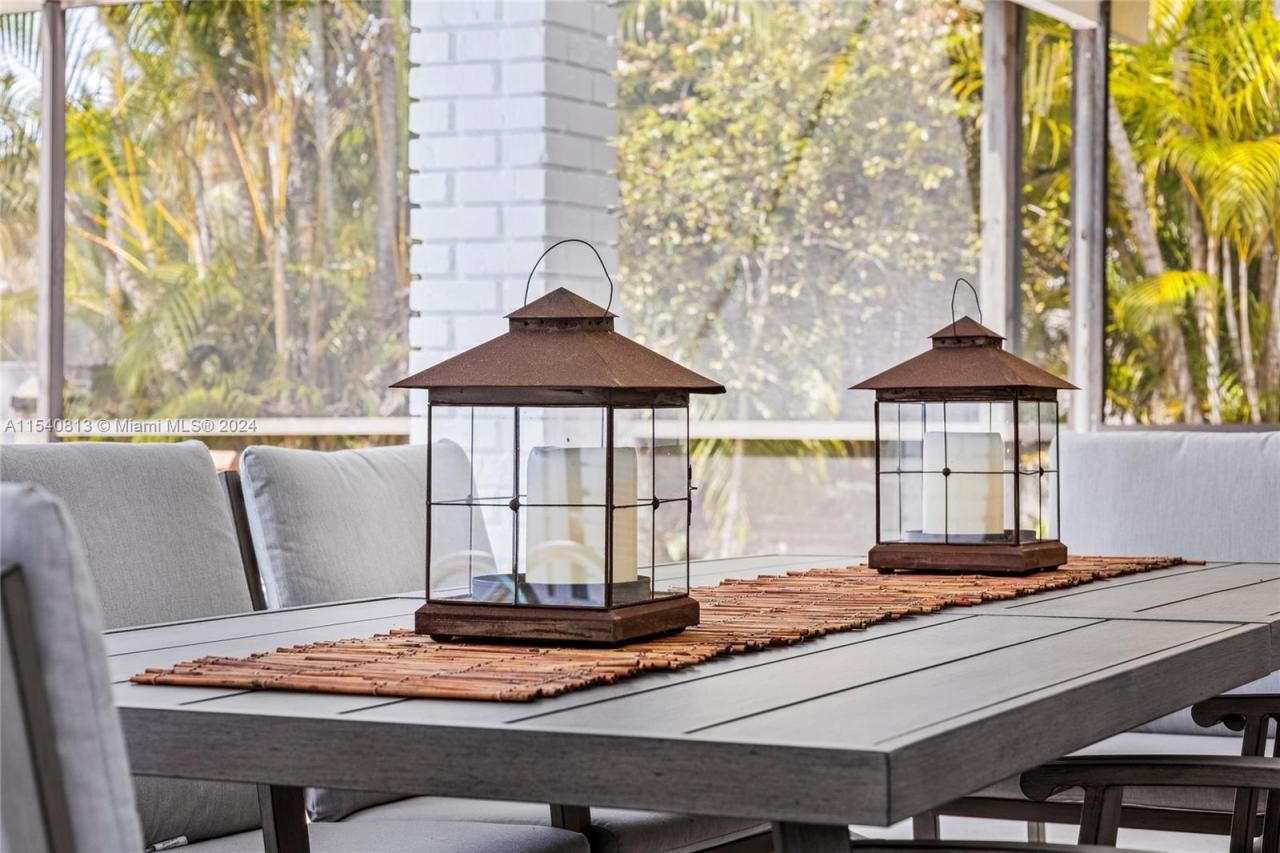 10130 SW 70th Ave, Pinecrest, FL 33156 Photo